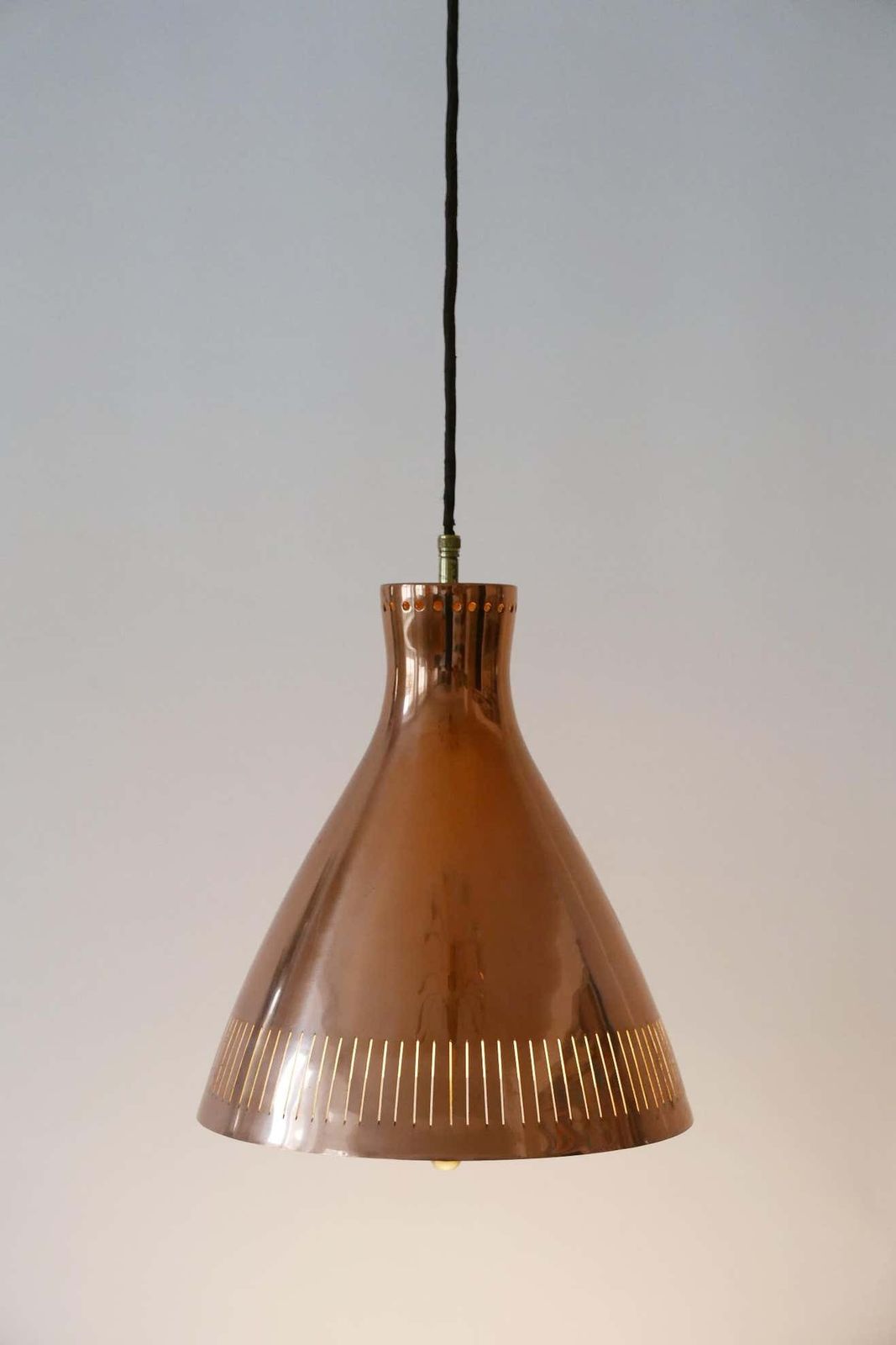 photo vinterior Mid Century Modern Copper Pendant Lamp By Vereinigte Werkstätten 1960s Germany