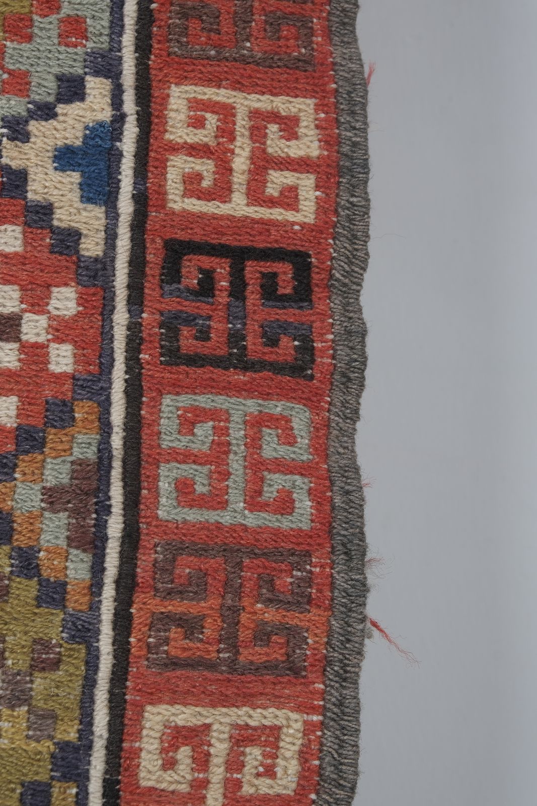Textiles Vintage Animal Pictorial Soumac Rug 3'10'' X 6'7'' photo