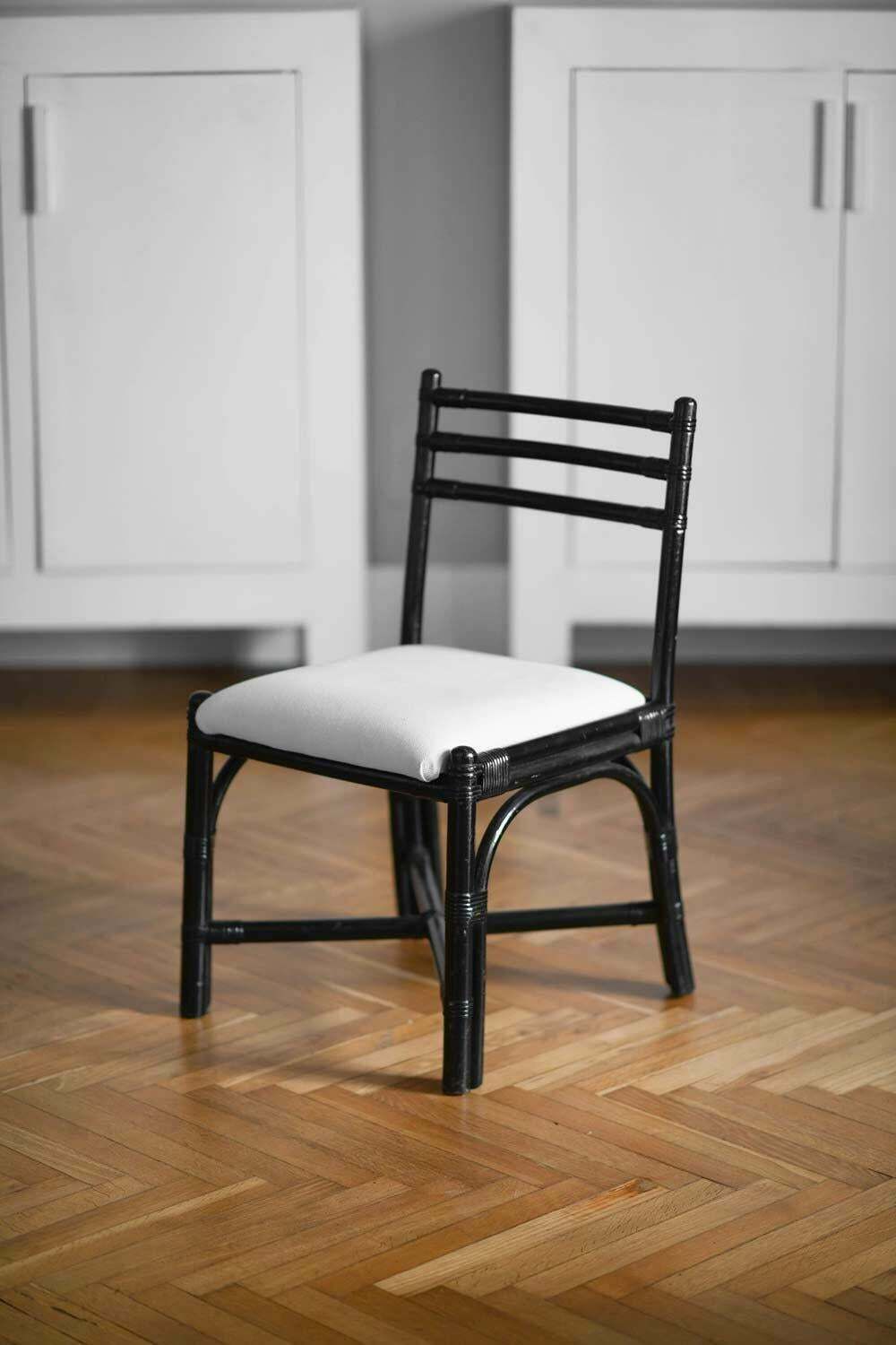 Mcguire" 1970s Dining Room Set In Black Lacquered Rattan photo vintage