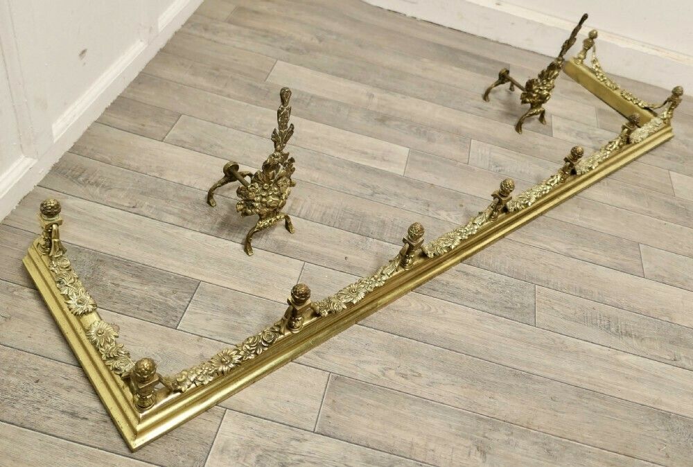 Superb Quality And Design 19th Century Heavy Brass Fender With Andirons photo vinterior