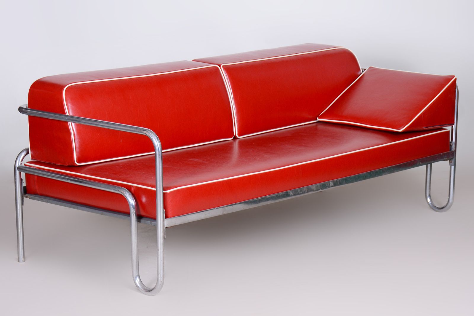 Fully Restored Red Bauhaus Sofa, High Quality Leather, Tubular Chrome, 1930s