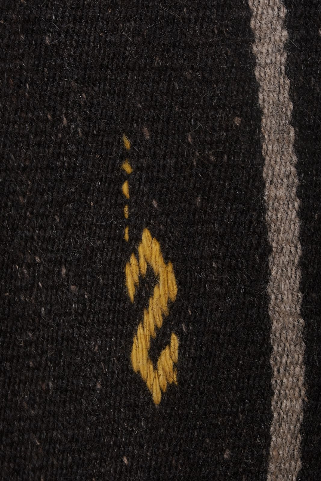 photo furniture Handwoven Vintage Striped Turkish Kilim Rug 5'5'' X 11'8''