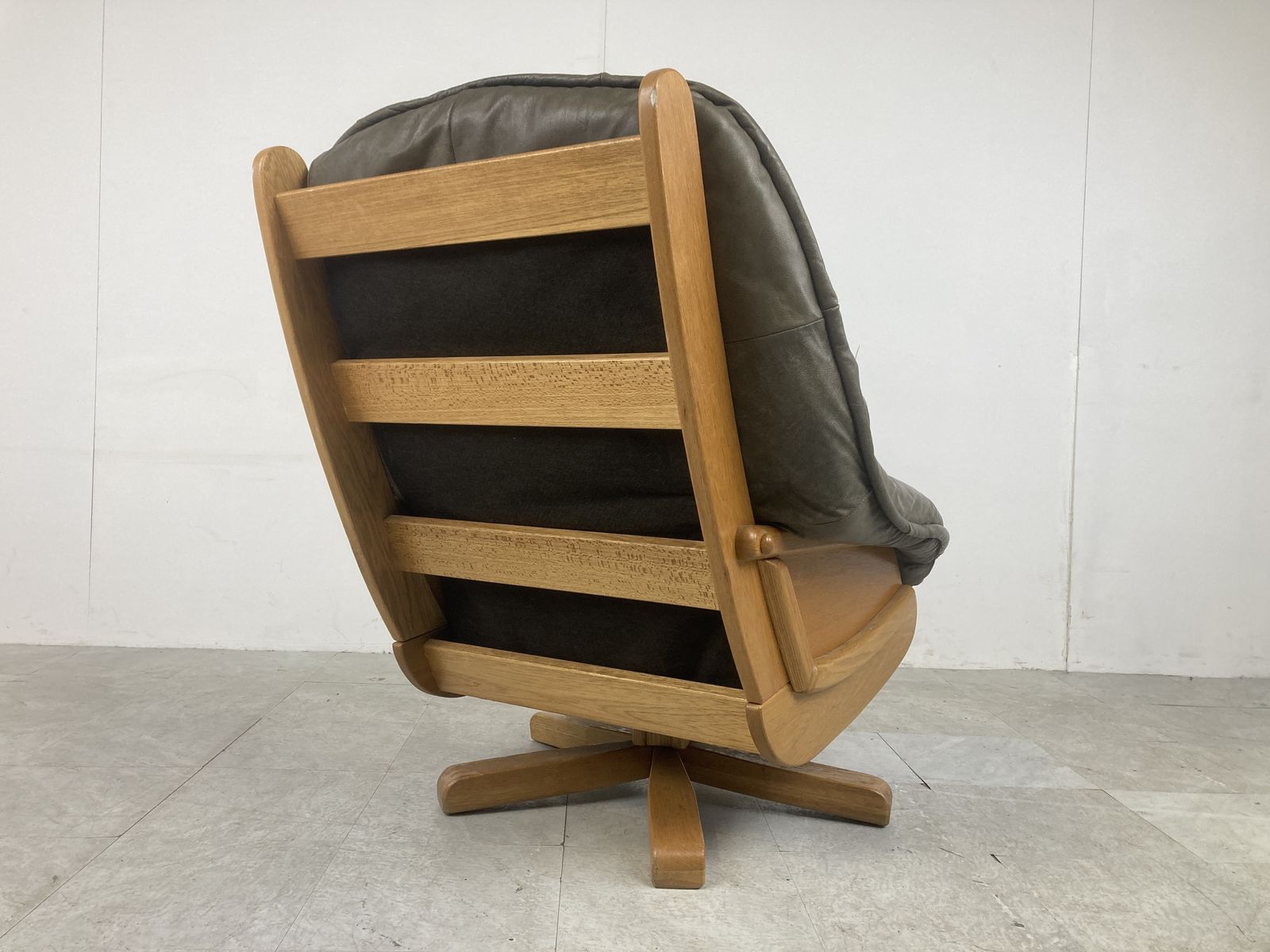 Brutalist Oak And Leather Swivel Chair, 1970s photo buy