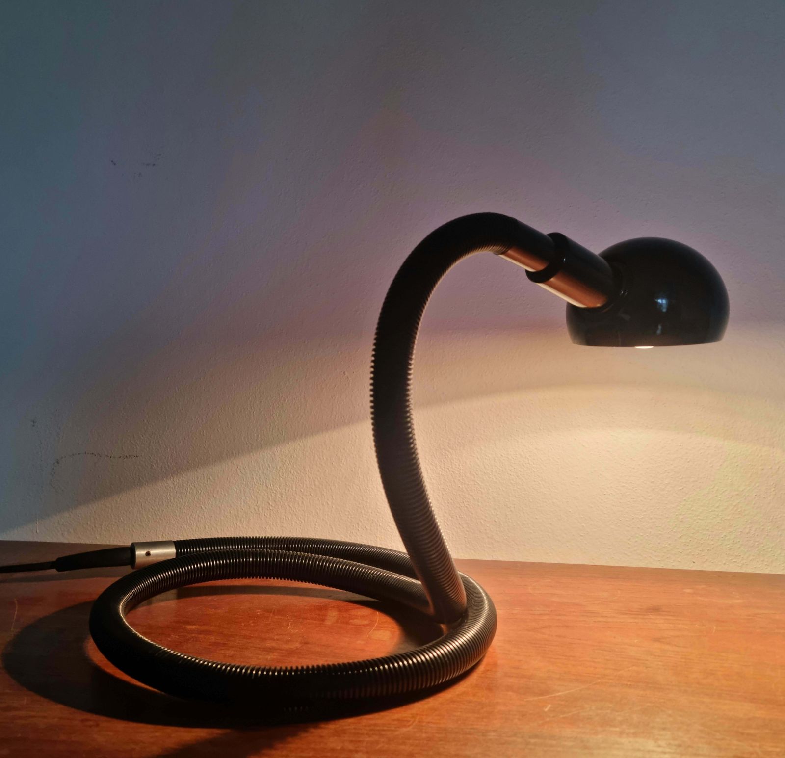 Lighting Large Black Adjustable Iconic Table Lamp Hebi, Isao Hosoe, Valenti Luce, 1970s photo