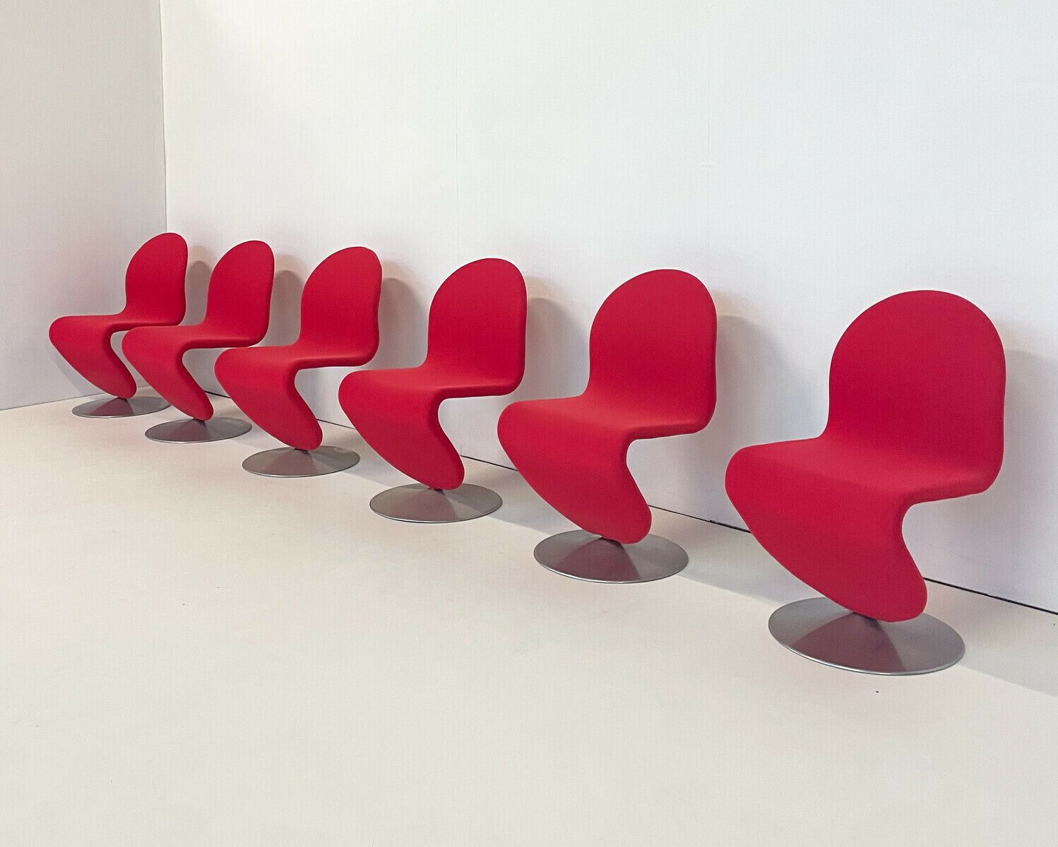 Set Of 6 Red Mid Century Modern Chairs By Verner Panton photo furniture
