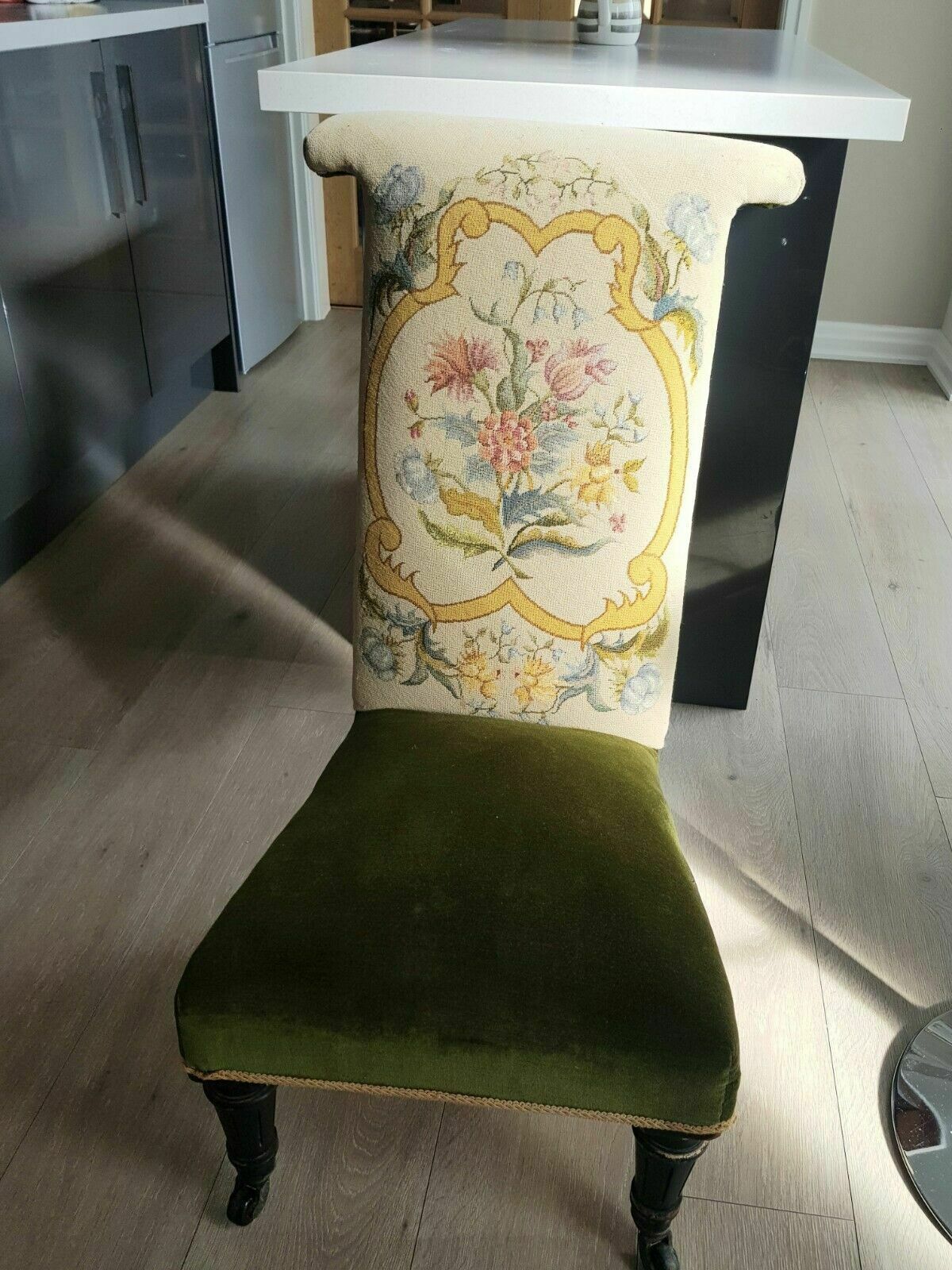 photo vinterior Stunning Antique Prayer Side Chair In Velvet And Needlework Gillows Style
