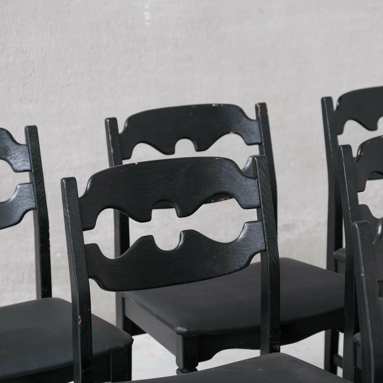 photo vinterior Henning Kjaernulf 'Razor' Mid Century Oak Danish Dining Chairs