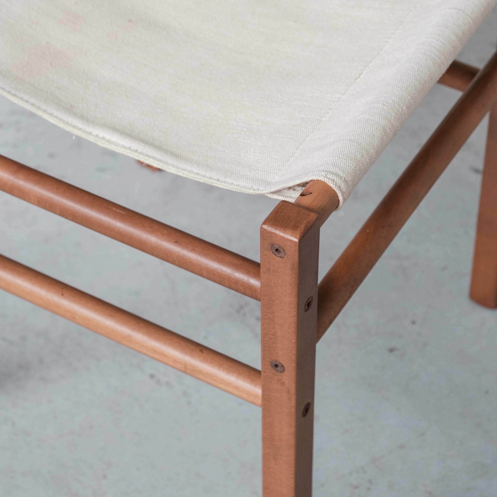 photo furniture Set Of 14 Italian Mid Century Dining Chairs