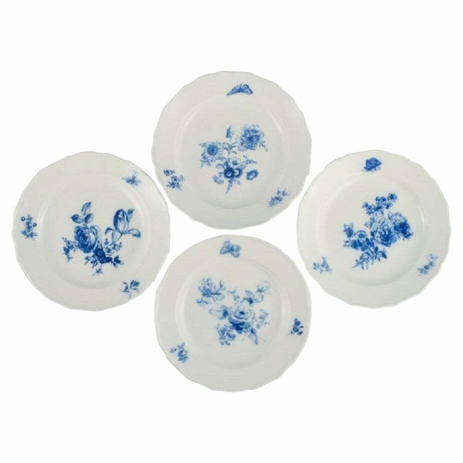 Four Antique Meissen Dinner Plates In Porcelain. Late 19th C.