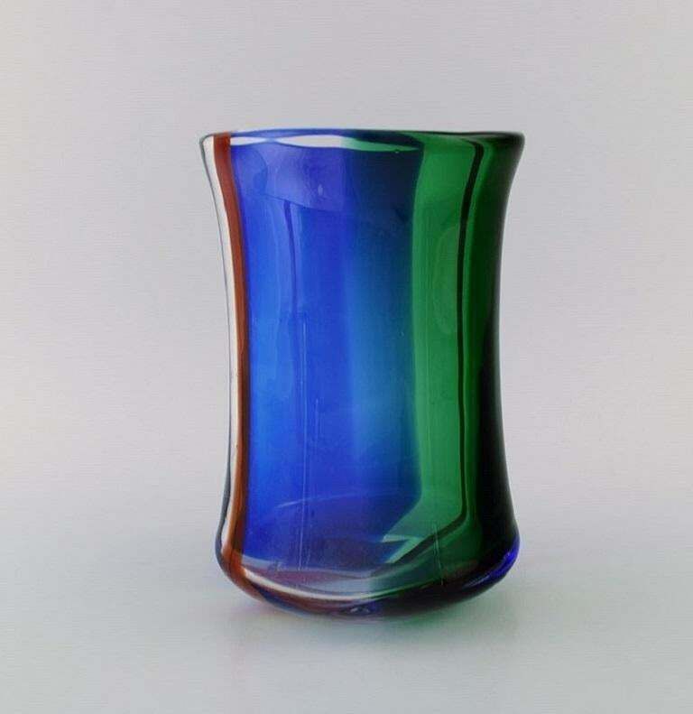 Erik Höglund For Kosta Boda, Unique "Chribska" Vase In Art Glass photo for sale