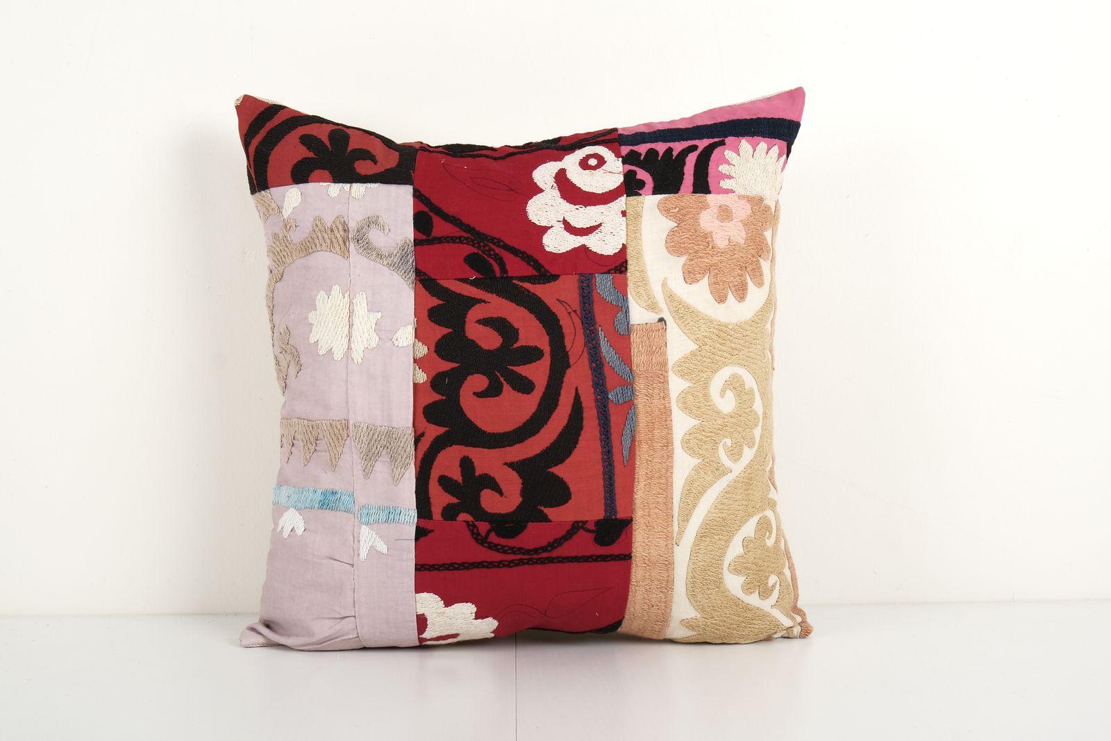 Vintage Patchwork Kilim Pillow Cover, Ethnic Tribal Cushion Cover, Home Decor 18'' X 19''