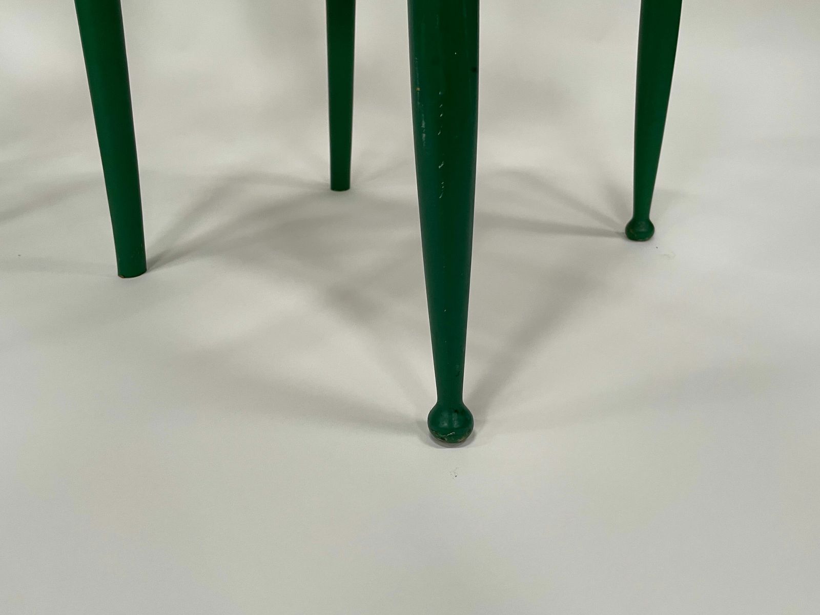 438.88 Set Of 4 Wooden Chairs In The Italian Chiavari Style photo