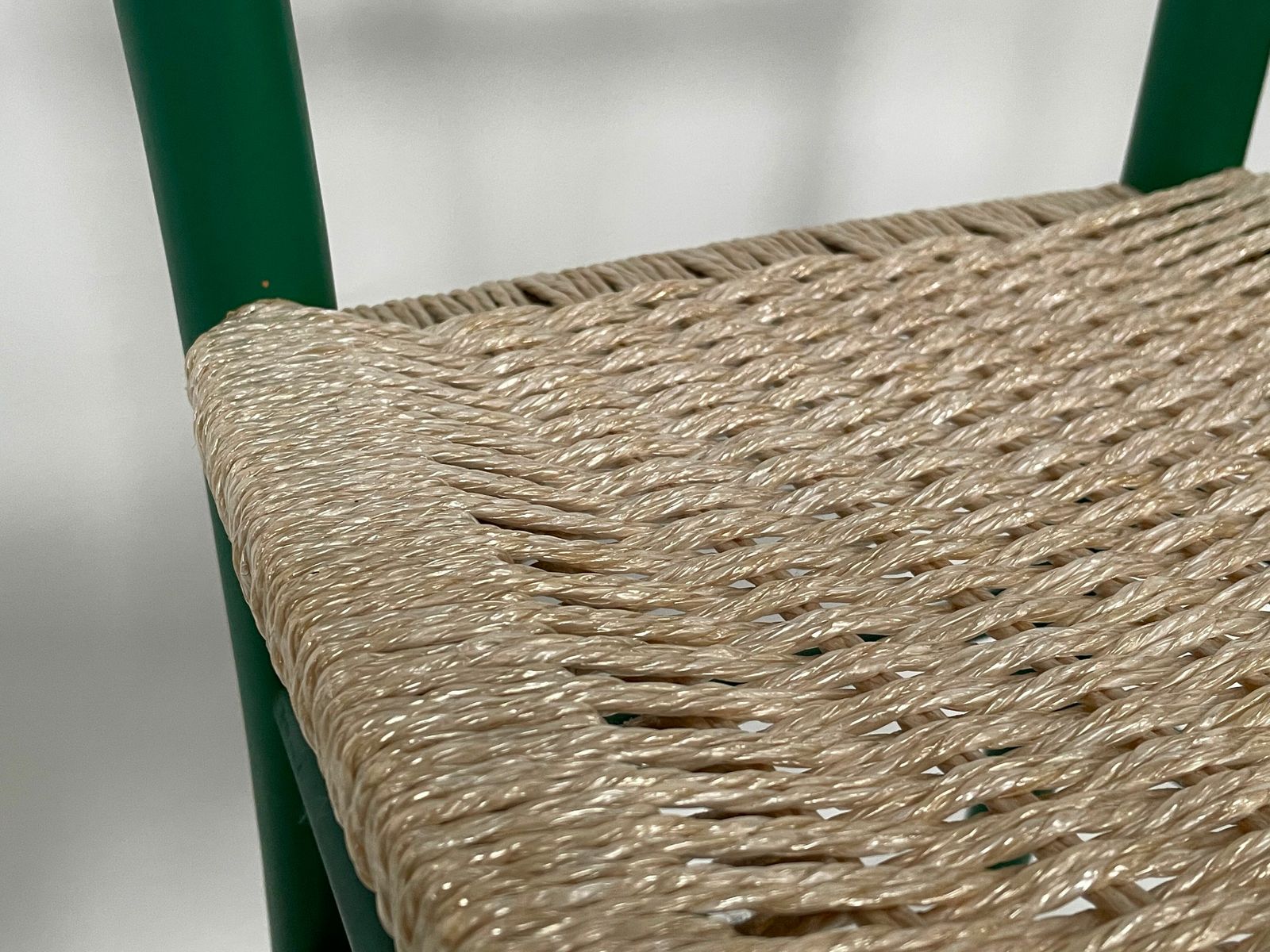 photo vinterior Set Of 4 Wooden Chairs In The Italian Chiavari Style