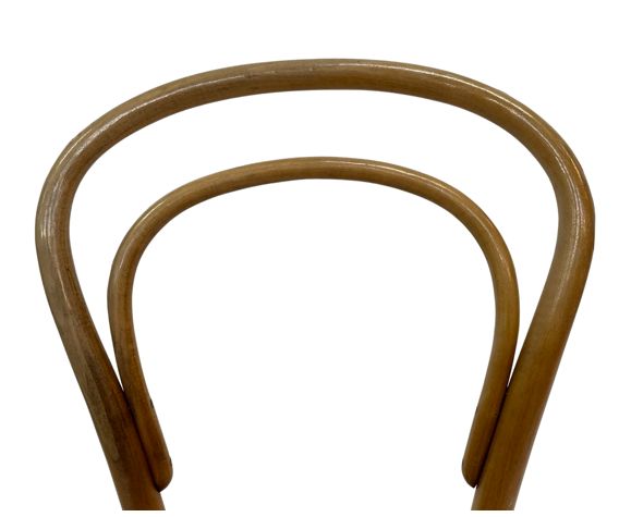 photo vintage Timeless Wooden Chair, Mid 20th Century