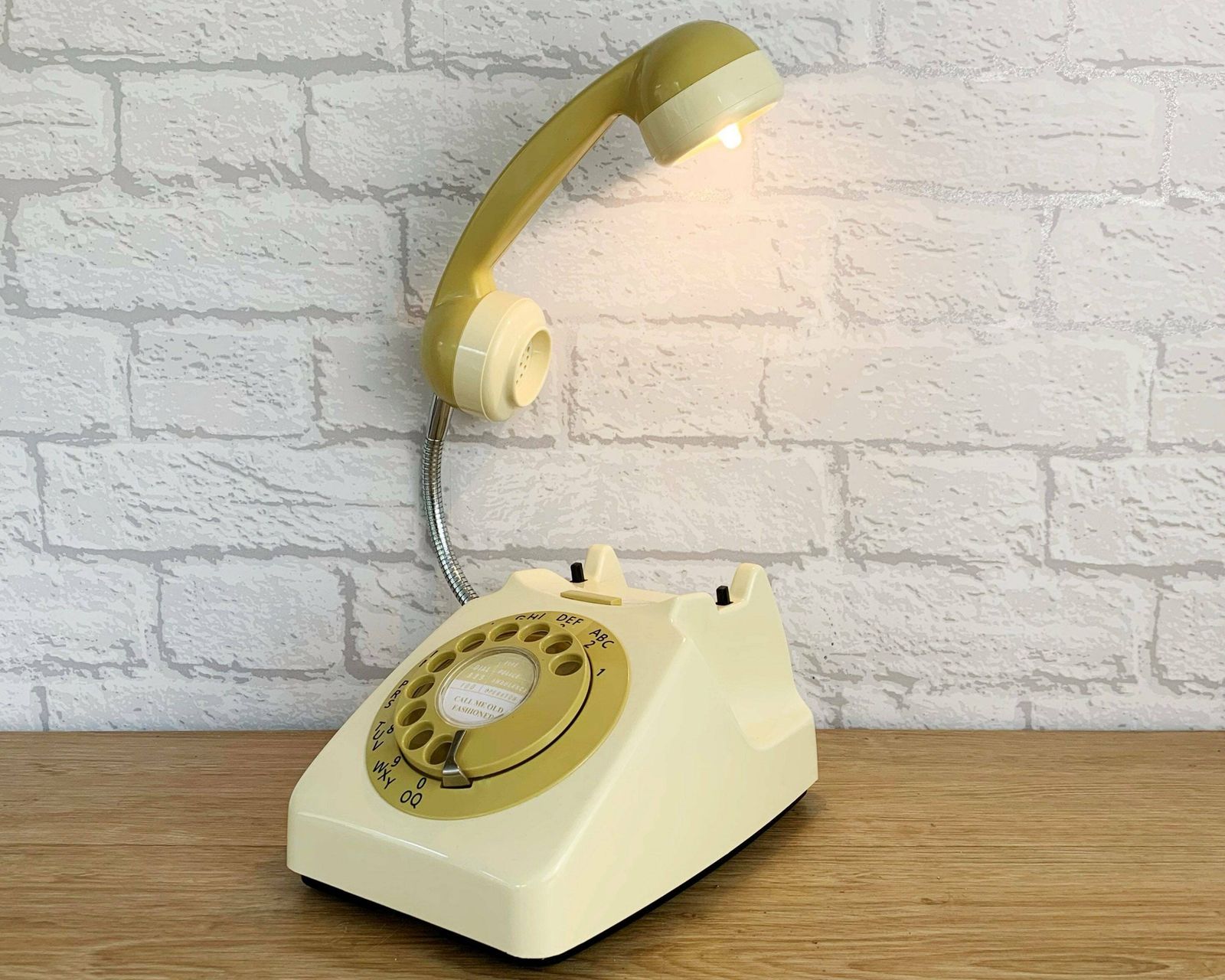 Retro Telephone Lamp Cream / Mustard