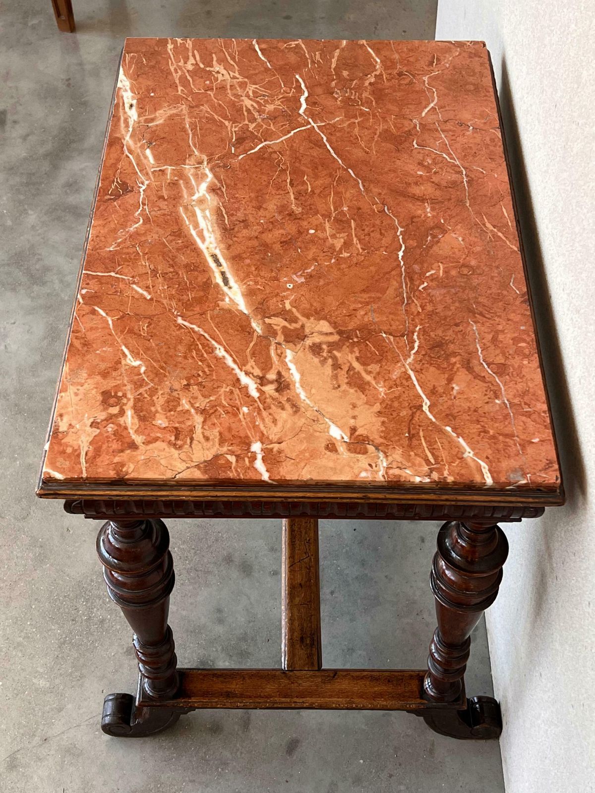 Table d'appoint néoclassique en noyer, plateau en marbre, Italie, XIXe siècle photo buy