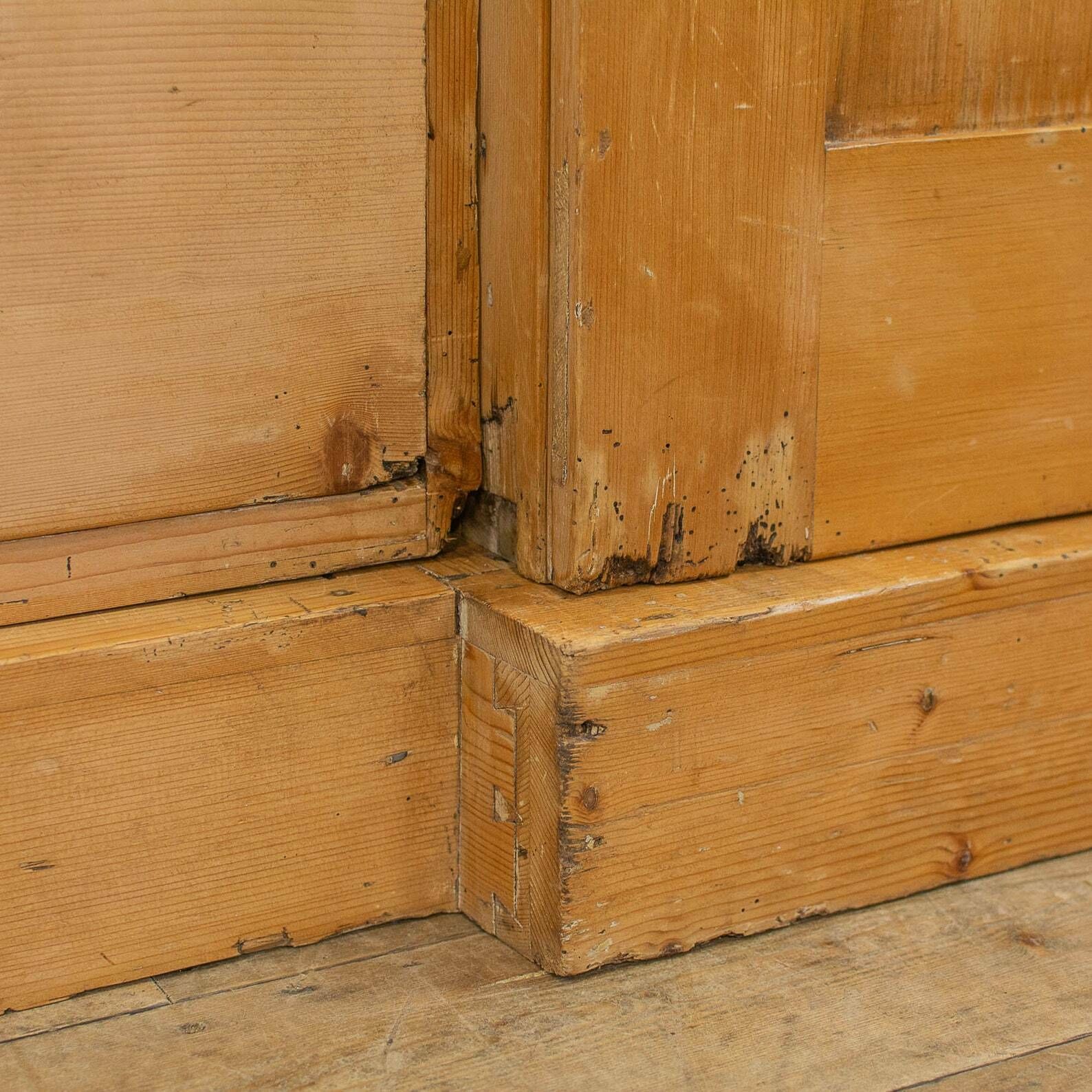 Antique Pine Compactum Wardrobe photo vinterior