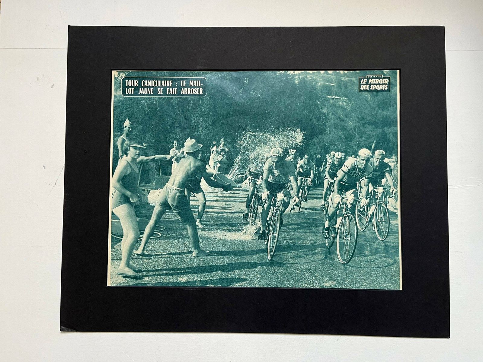 Vintage Tour De France Cycling Print   1961