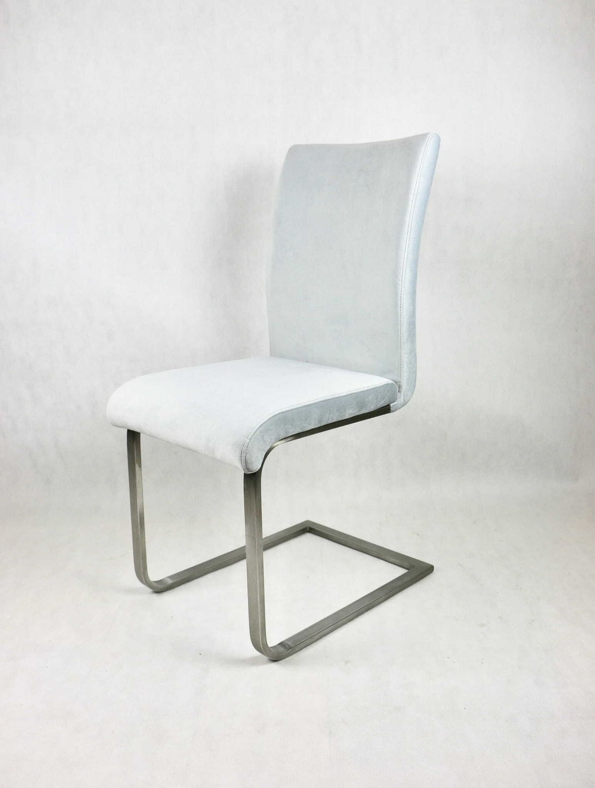 Set Of 4 Chairs On Metal Legs   Gray Silver Velvet Velvet   4 Pieces photo for sale