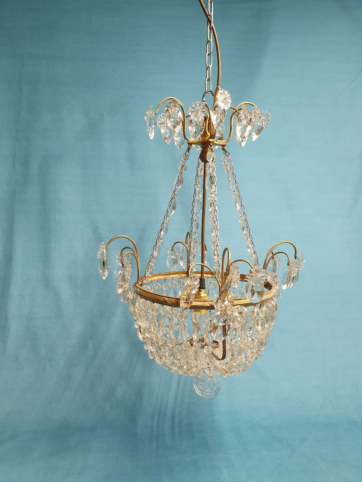 Early 20th Century Cut Glass Basket Chandelier photo vinterior