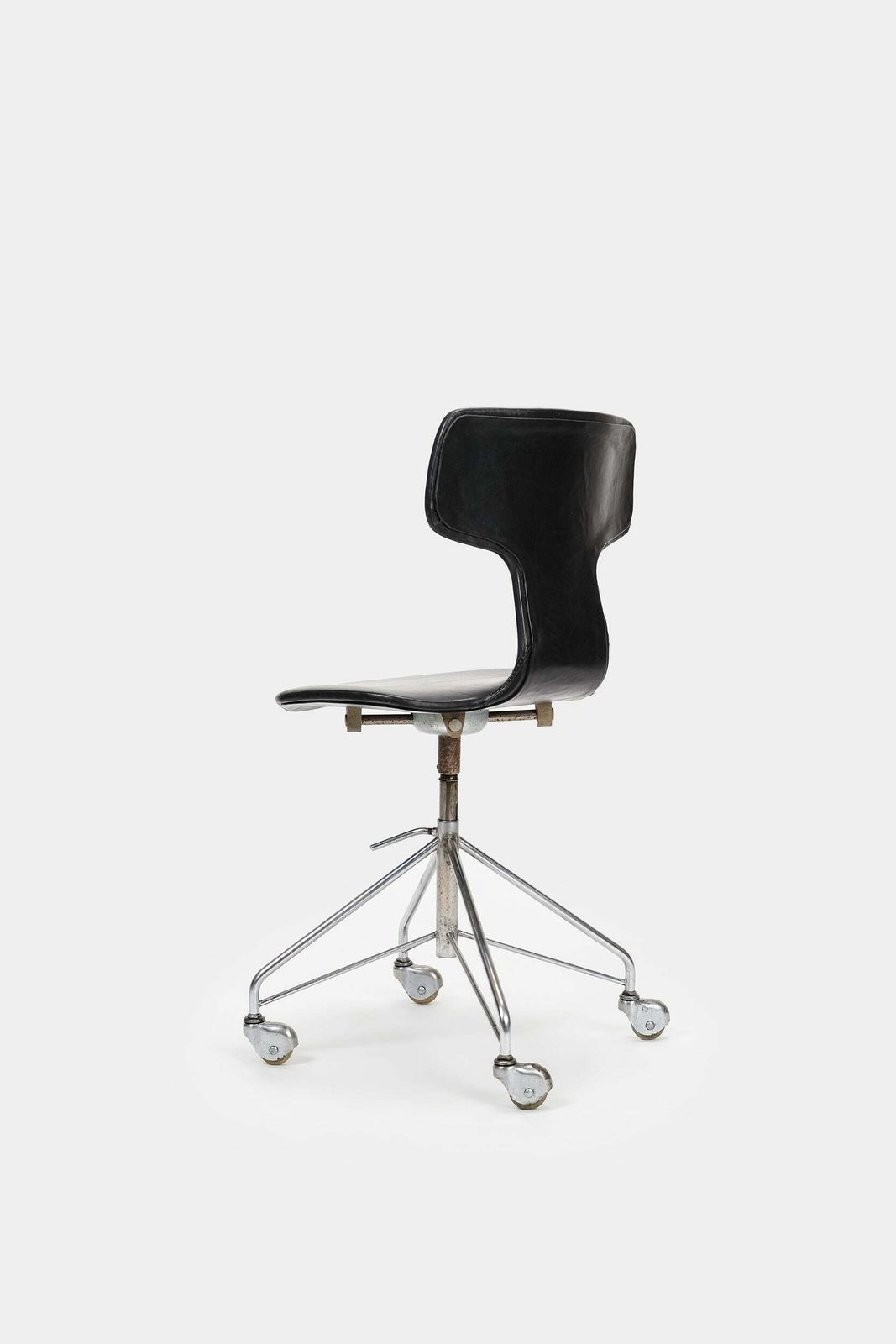 Arne Jacobsen, Office Chair, Leather, Fritz Hansen, 60s photo furniture