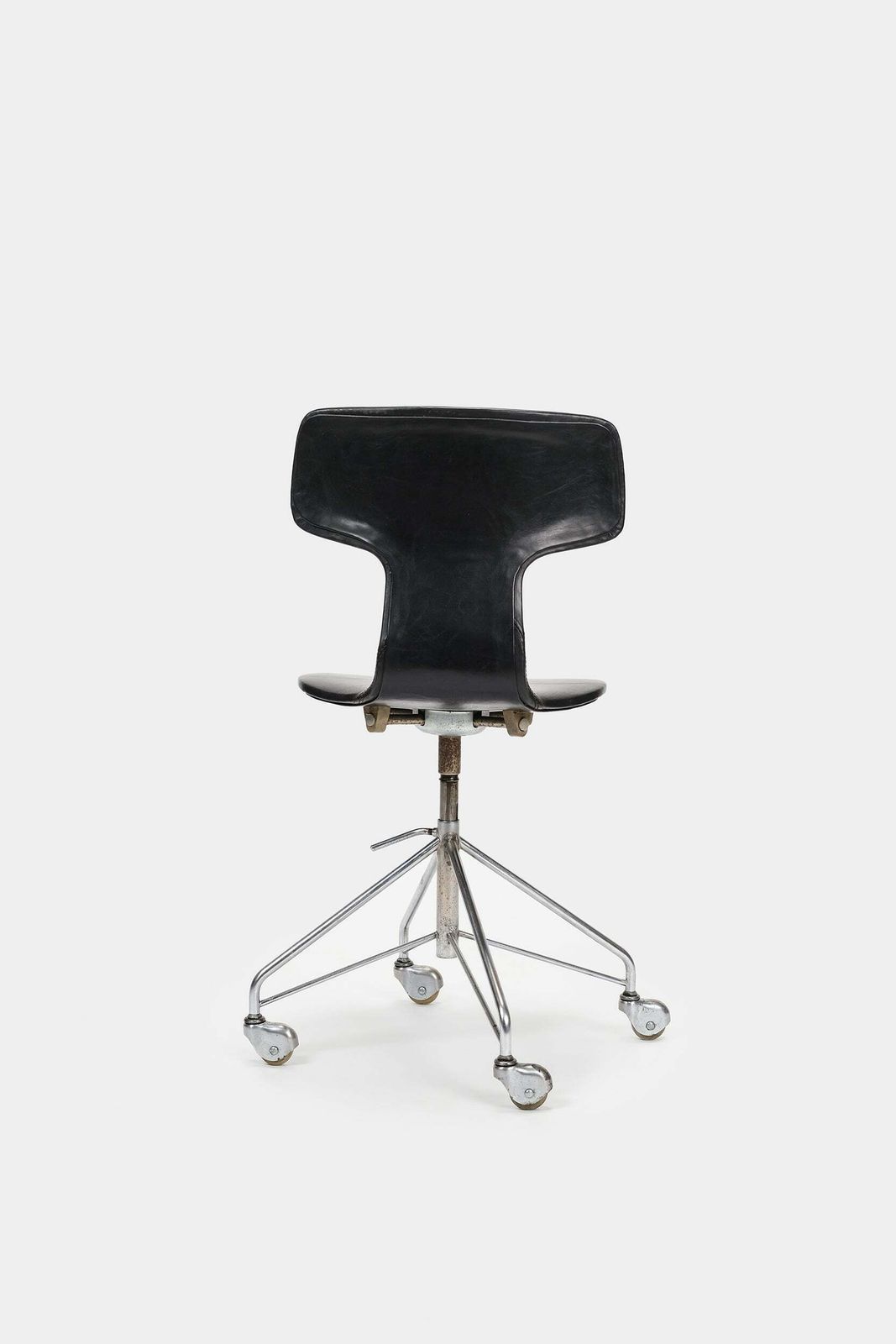 Arne Jacobsen, Office Chair, Leather, Fritz Hansen, 60s photo 1450.0