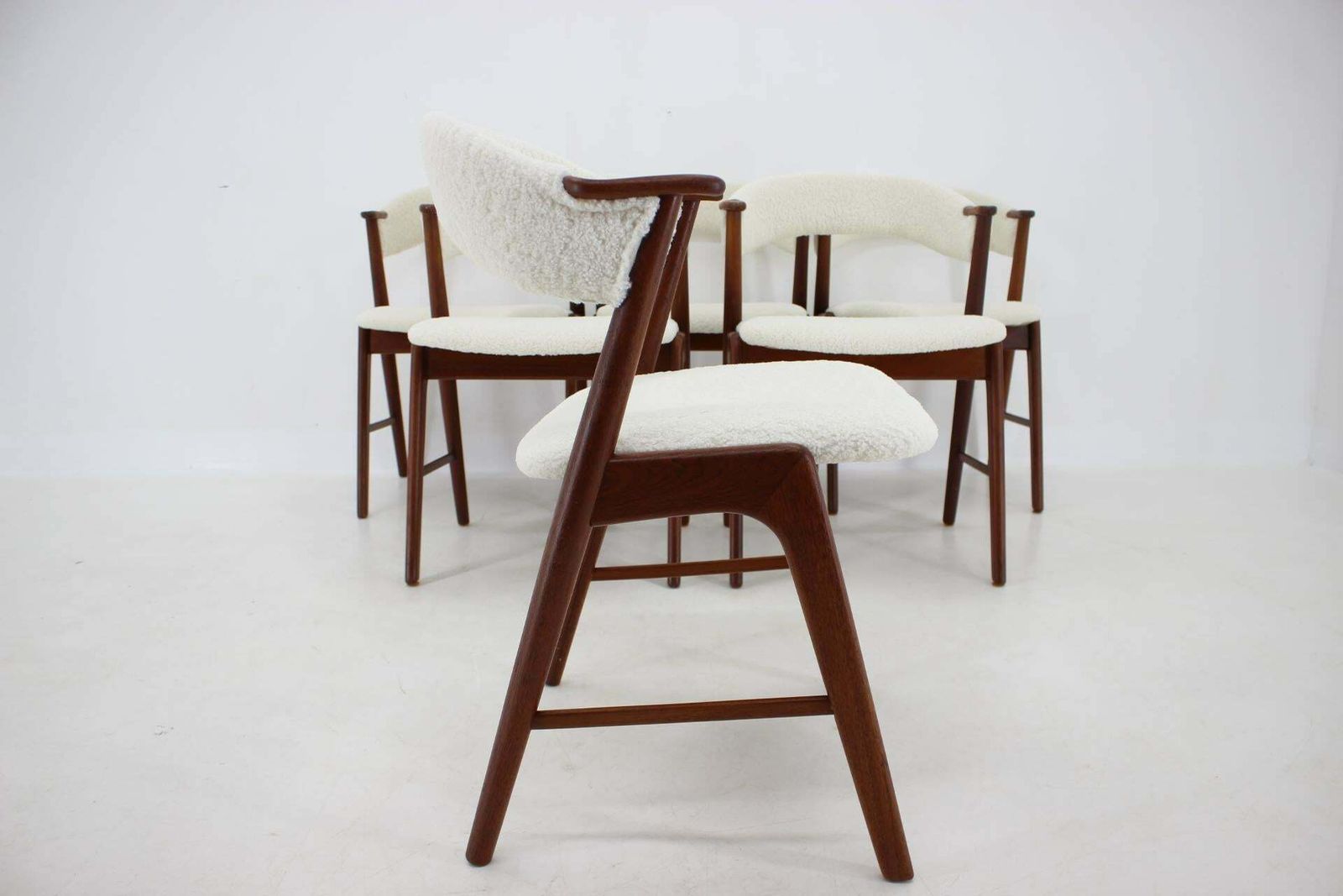 1960s Kai Kristiansen Set Of 6 Model 32 Teak Dining Chairs In Sheepskin Fabric photo buy