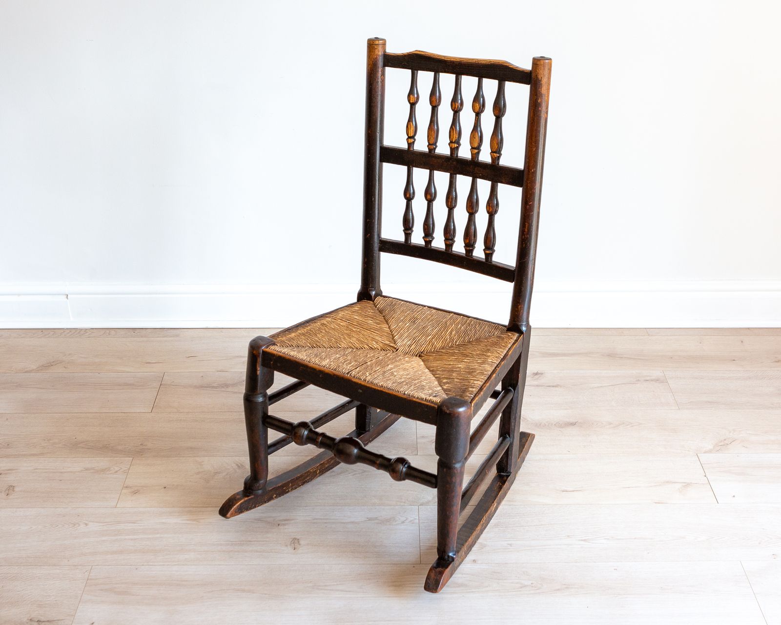 Georgian Rocking Chair 18th Century Antiqu.E Lancashire Rusti.C Fireside Chair English Farmhouse Country House Rush Seat Spindle Back Ash Elm photo Furniture