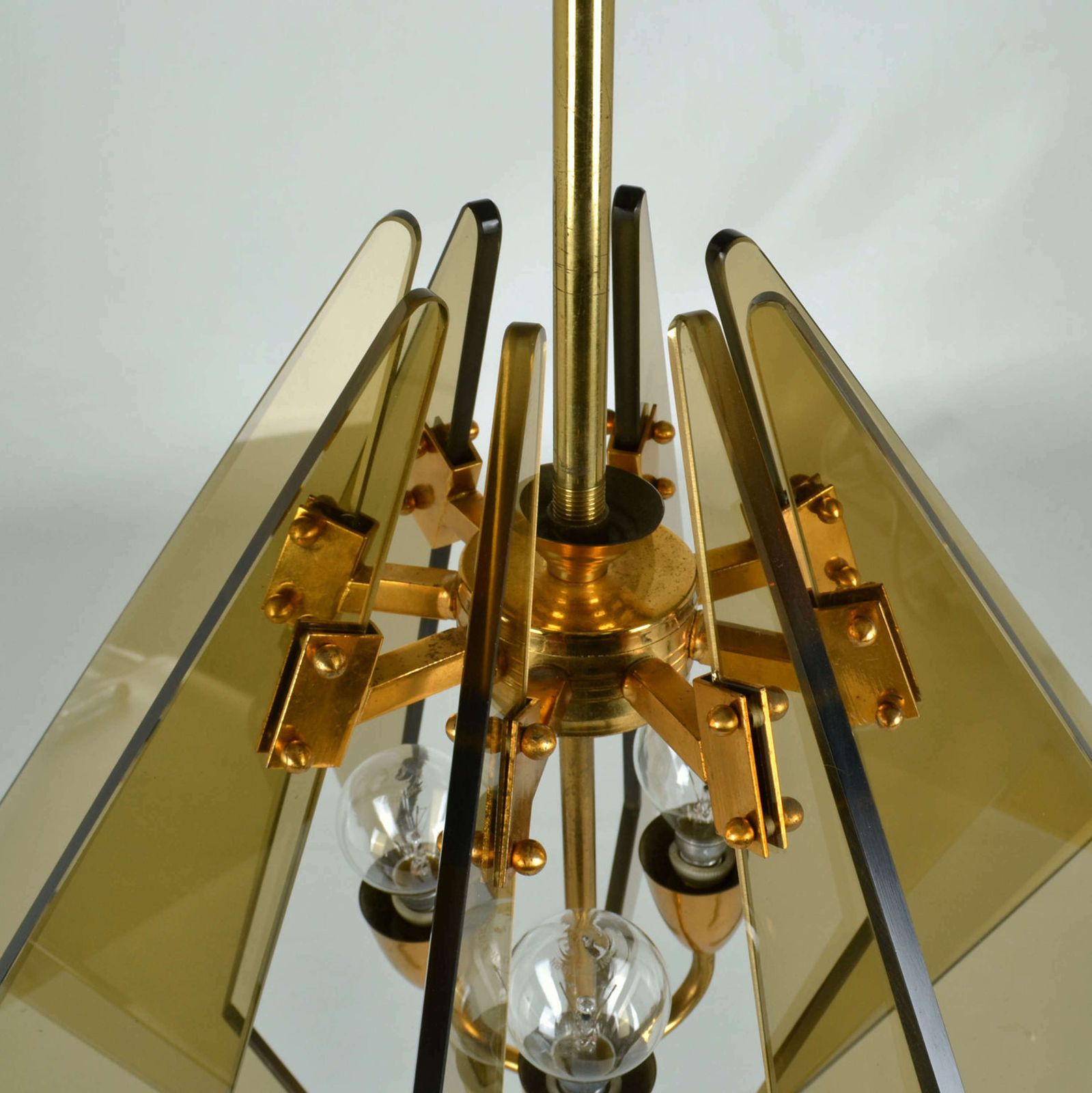 Chandelier In Tinted Glass And Gilded Brass By Gino Paroldo, 1950's photo vinterior
