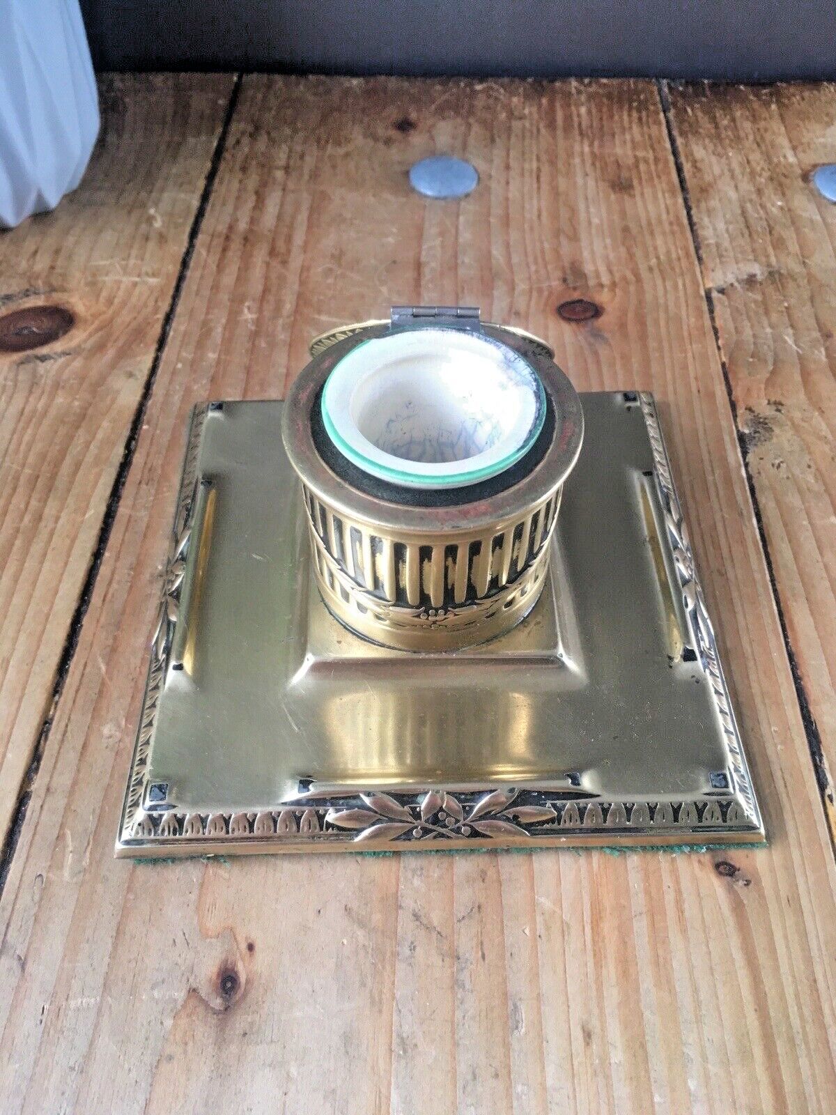 Quality Antique Edwardian Regency Swag Brass Inkwell Office Desk Accessory Prop photo vintage