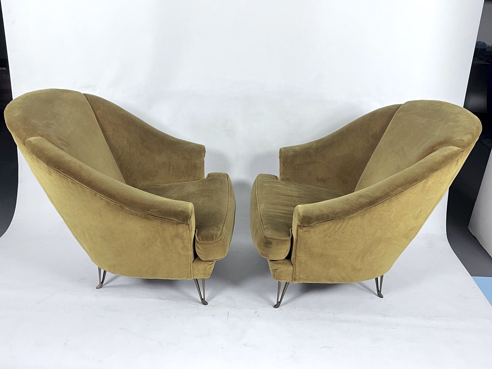 photo vinterior Isa Bergamo, Pair Of Gio Ponti Attributable Armchairs In Original Condition. Italy 1950s
