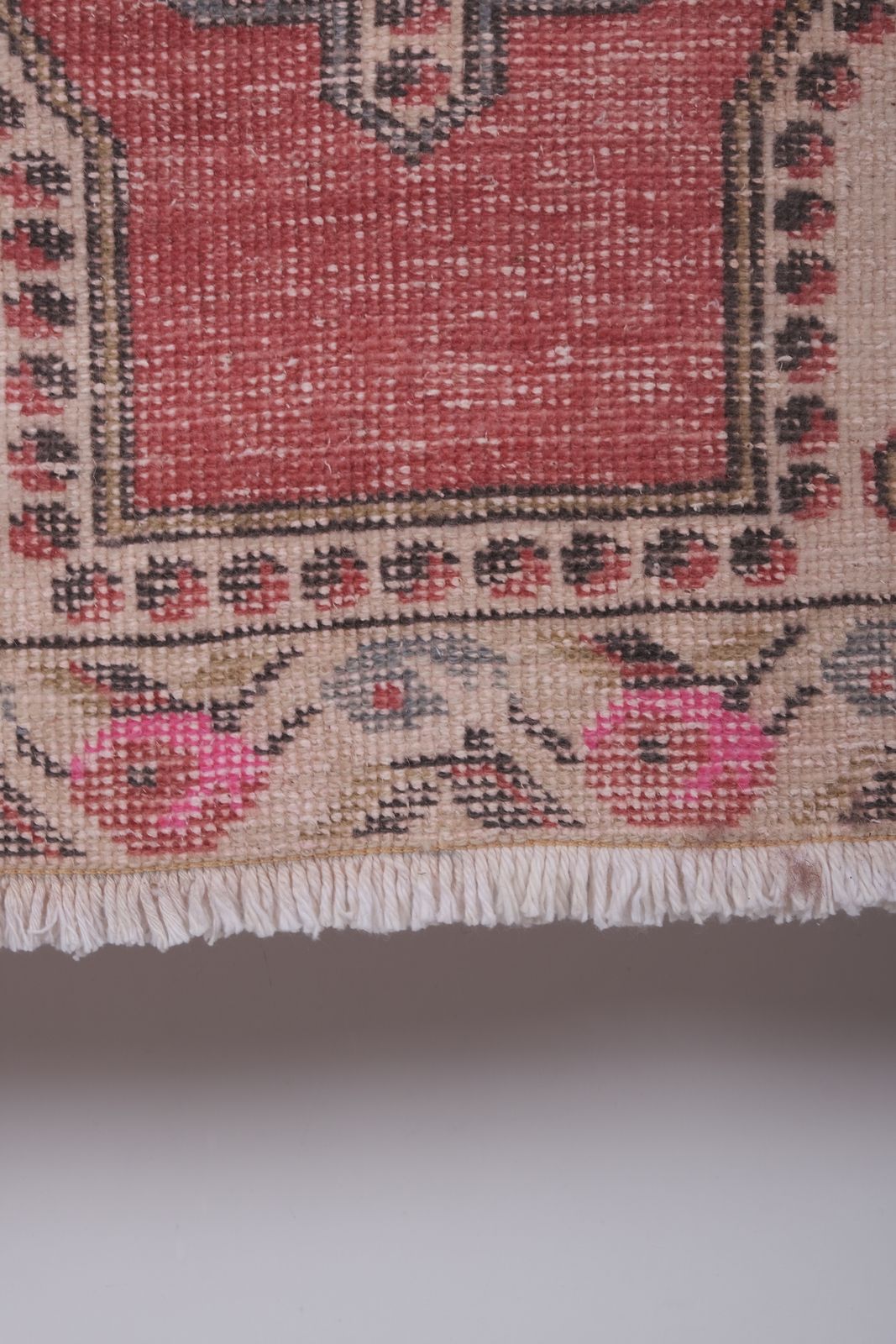 1970s Handmade Turkish Oushak Wool Rug 4'4'' X 7'1'' photo 575.0