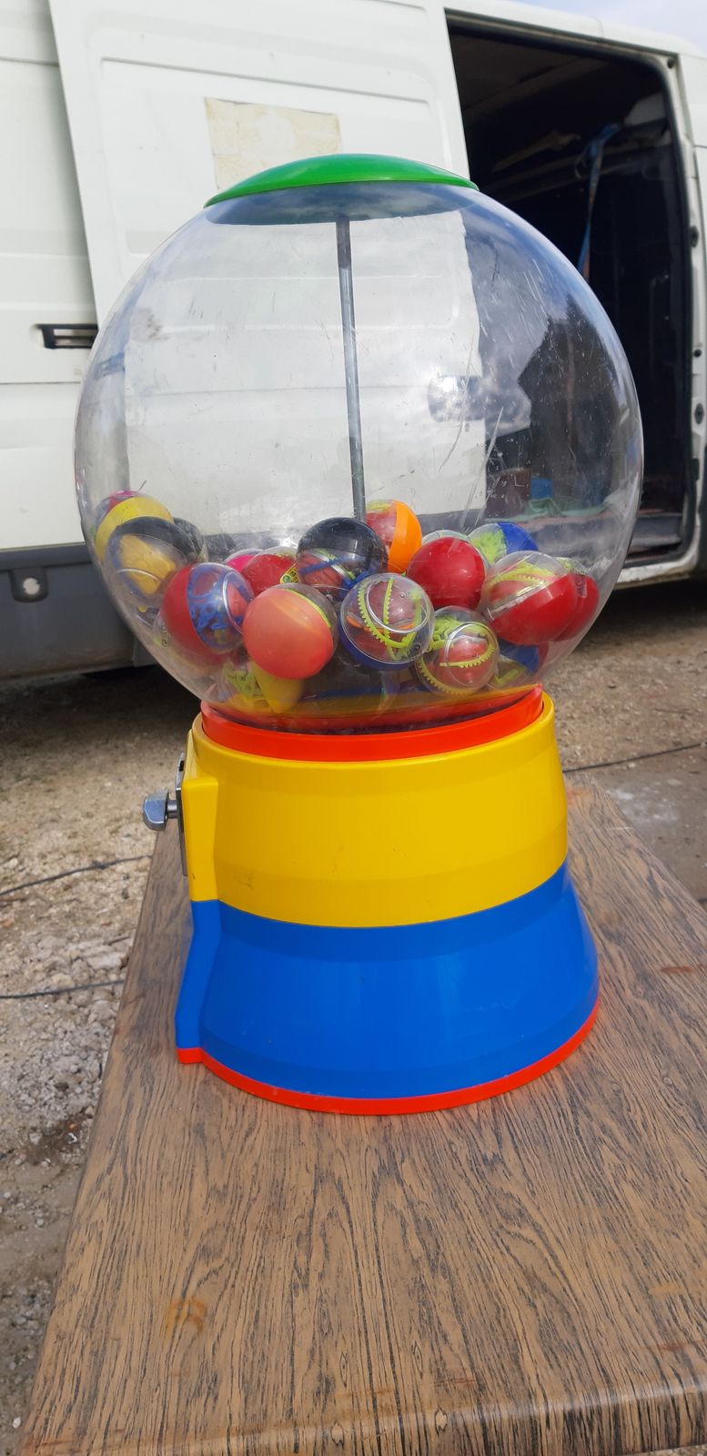 Funfair Game Ball Dispenser, 1970s photo vinterior