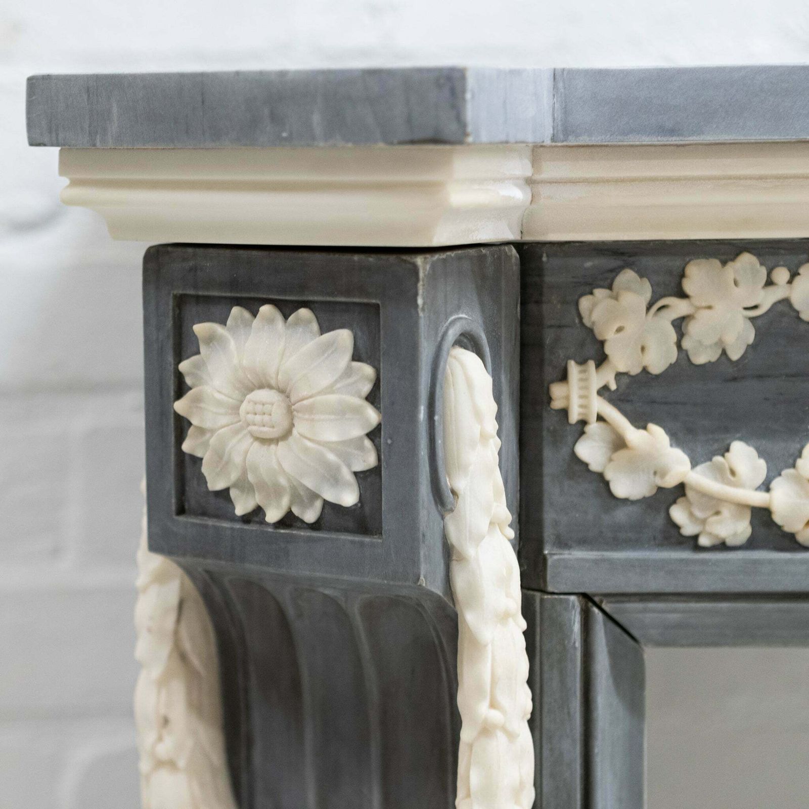 photo furniture Antique Early 19th Century French Style Grey Marble Fireplace Surround