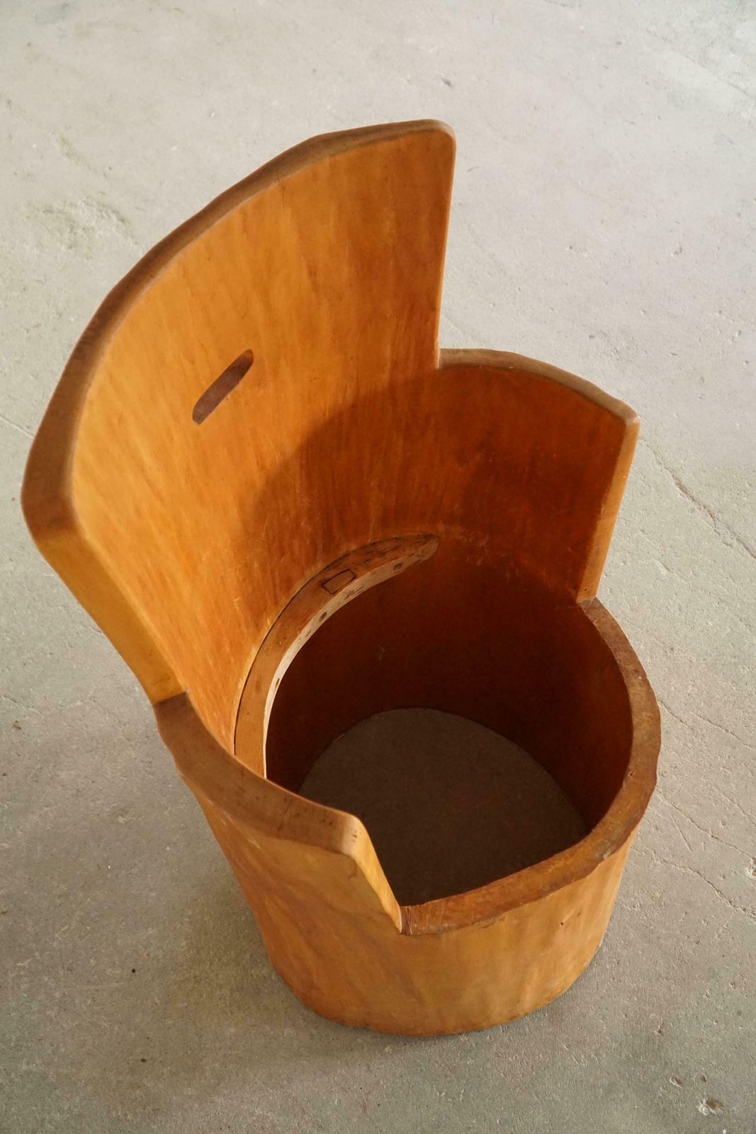 photo furniture Mid Century Sculptural Carved Brutalist Stump Chair In Solid Pine, Swedish, 1960