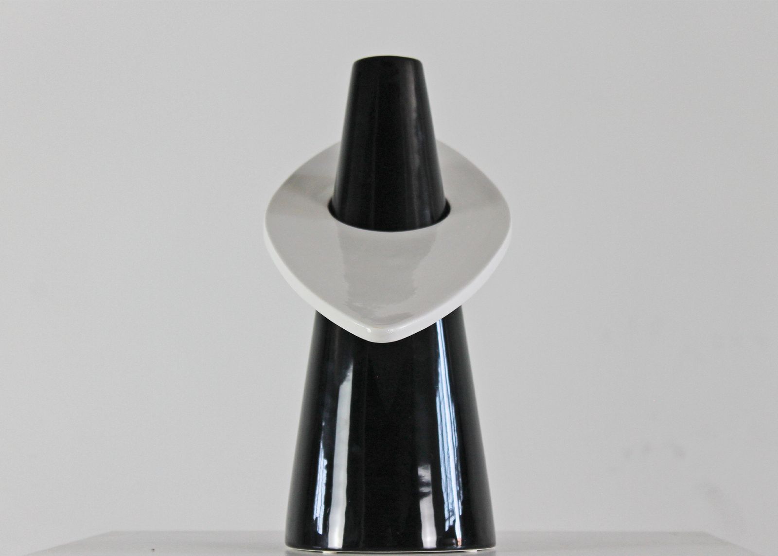 Alessandro Mendini And Linde Burkhardt Vase 4 Mani Colletto 4 Limited Edition photo for sale