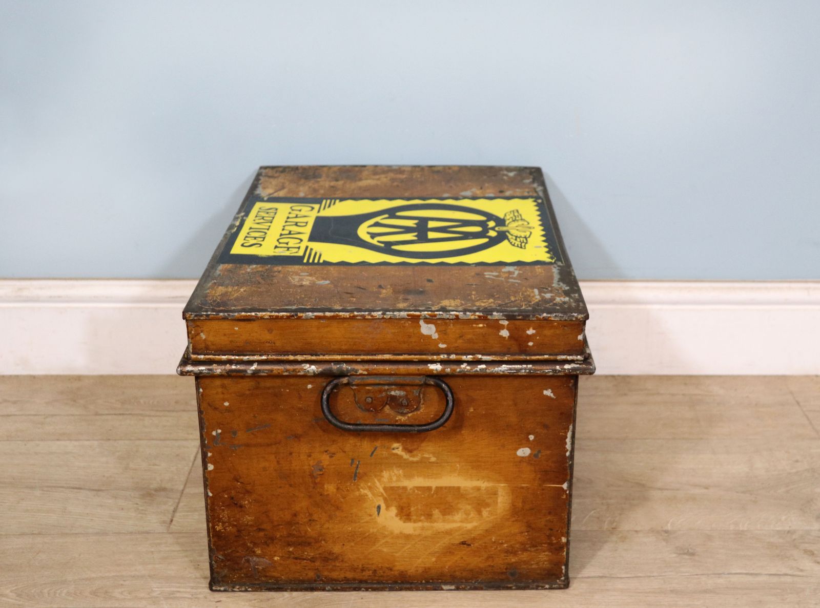 A  Lovely Antique Metal Trunk Later Hand Sign Written For The Automobile Association (Aa). photo buy