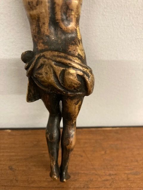 707.2 Ancient Christ Sculpture In Bronze From The 17th Century photo