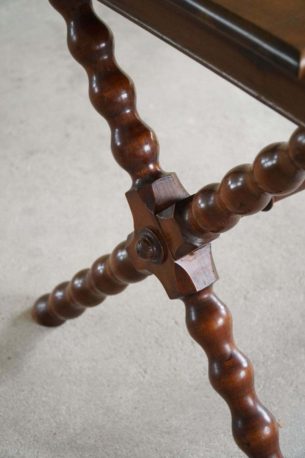 photo vinterior French Sculptural Baroque Style Desk In Stained Pine, Early 20th Century
