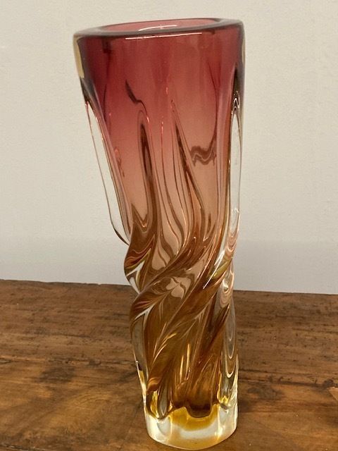 Seguso Murano Glass Vase From The 70s, Two Tone Modern Design. Perfect Condition photo furniture