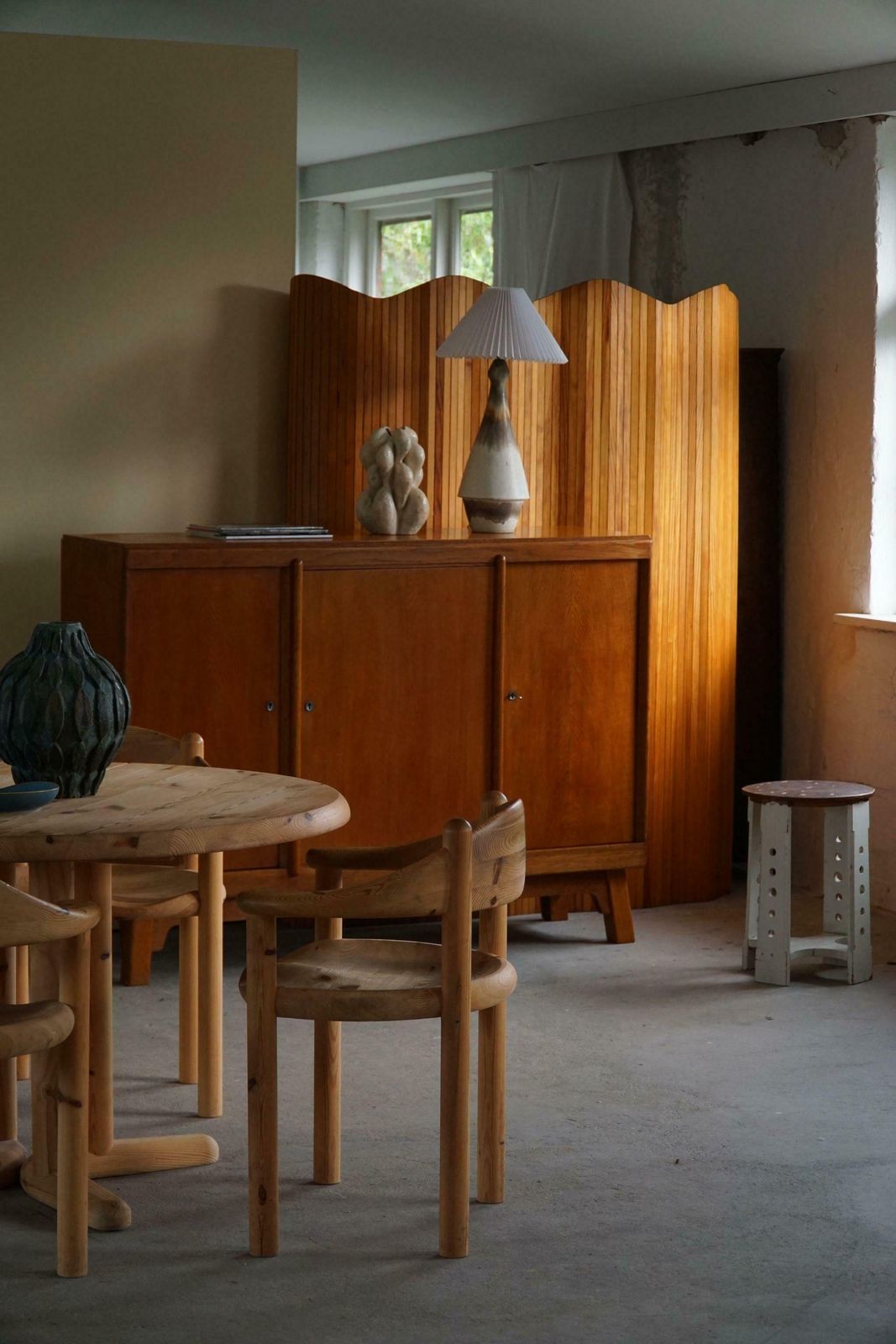 photo vinterior Mid Century Cabinet / Sideboard In Teak & Oak, Danish Cabinetmaker, 1960s