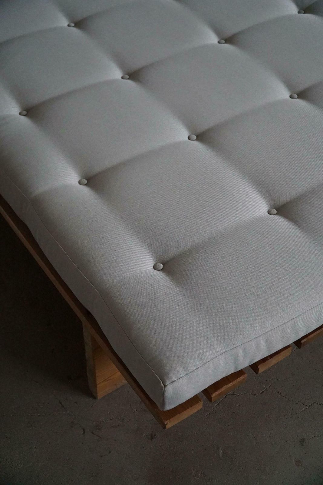Danish Modern Daybed, Reupholstered, Made In Pine, By Nyt I Bo, 1970s photo vinterior