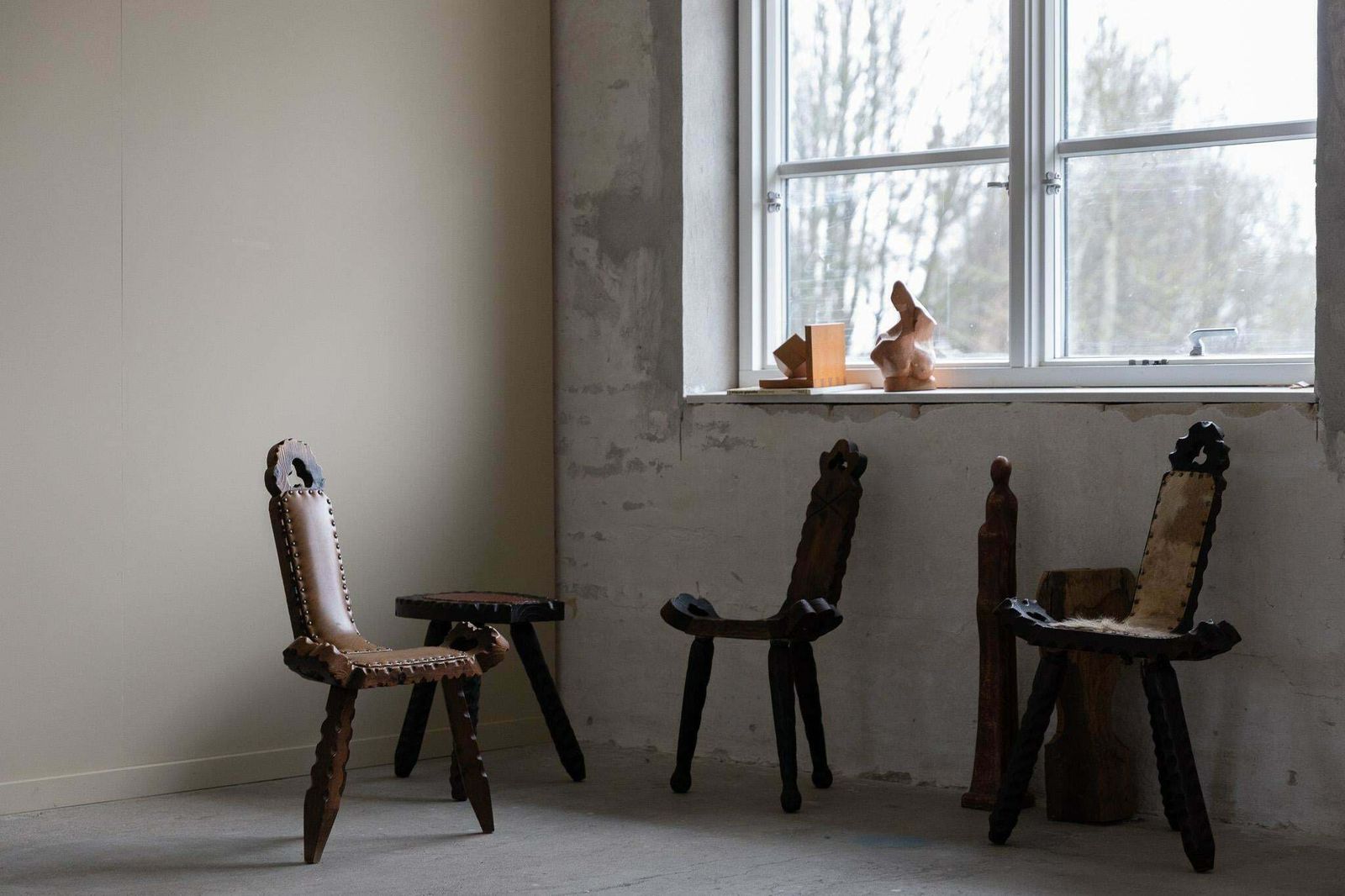 Wooden Carved Tripod Chair With Leather Seat   Wabi Sabi   Early 20th Century photo Furniture