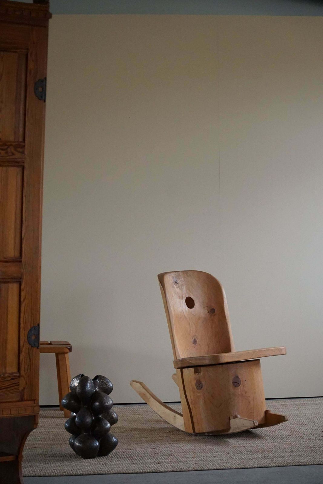 photo vintage Sculptural Unique Rocking Chair By Finnish Matti Martikka In Solid Pine, 1960s