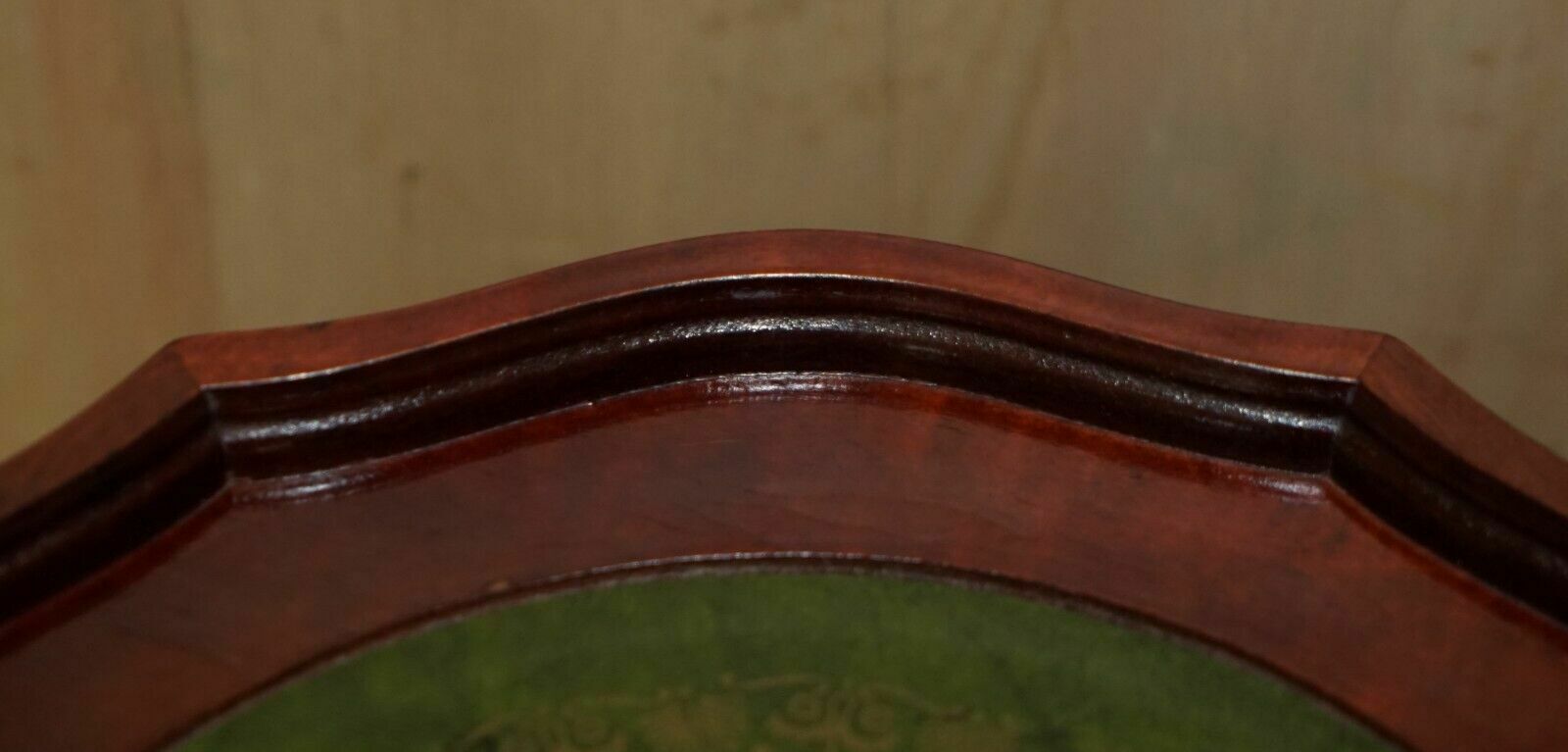 Furniture Pie Crust Edge Heritage Green Leather Gold Leaf Tripod Side End Lamp Wine Table photo