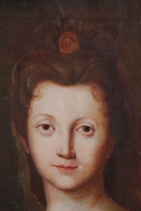 photo vinterior Ancient Lady Oil On Canvas From The 18th Century Tuscan School. Painted Antique