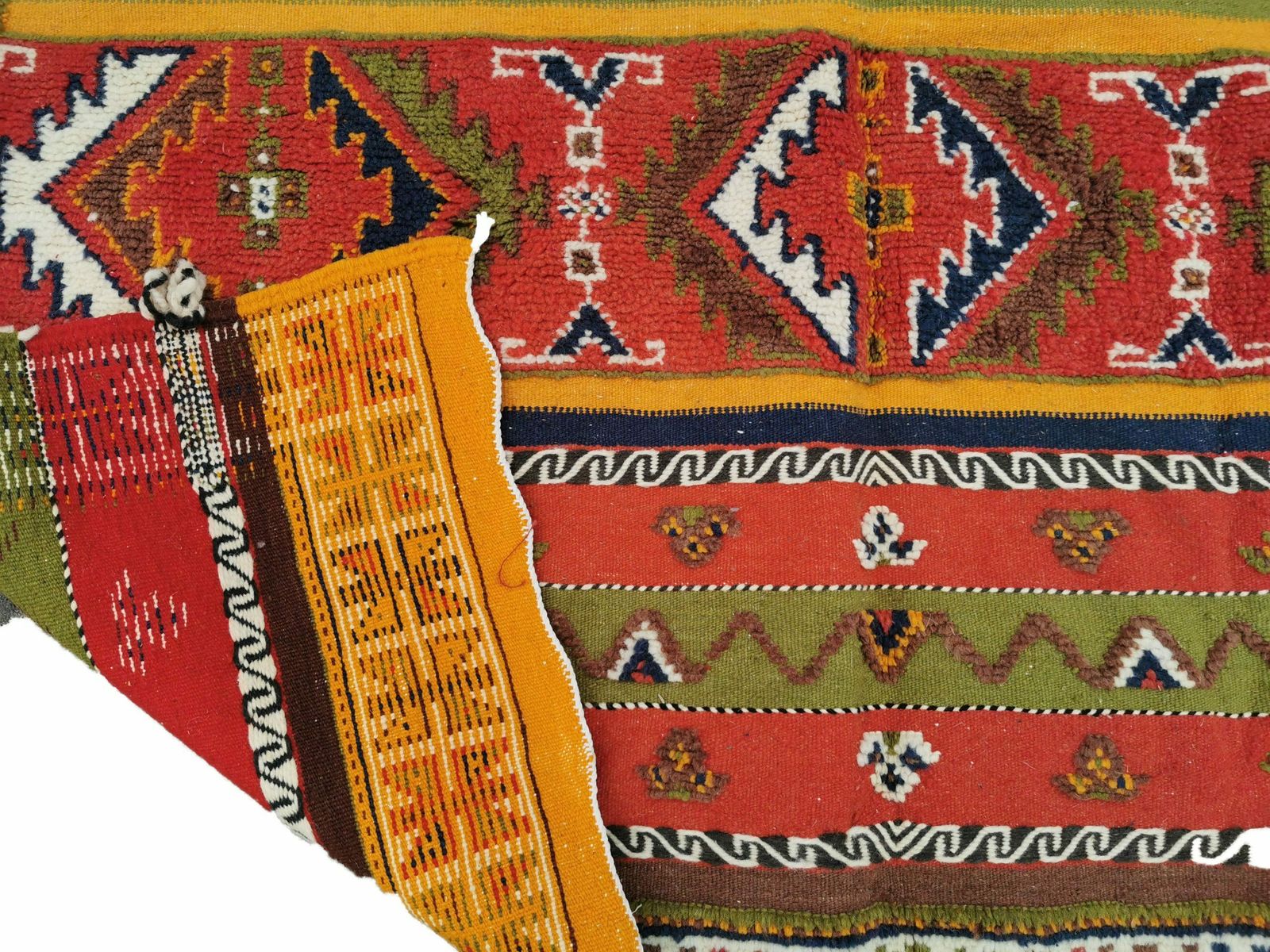 R184 Handmade Moroccan Berber Rug. Camel Wool Carpet photo Textiles