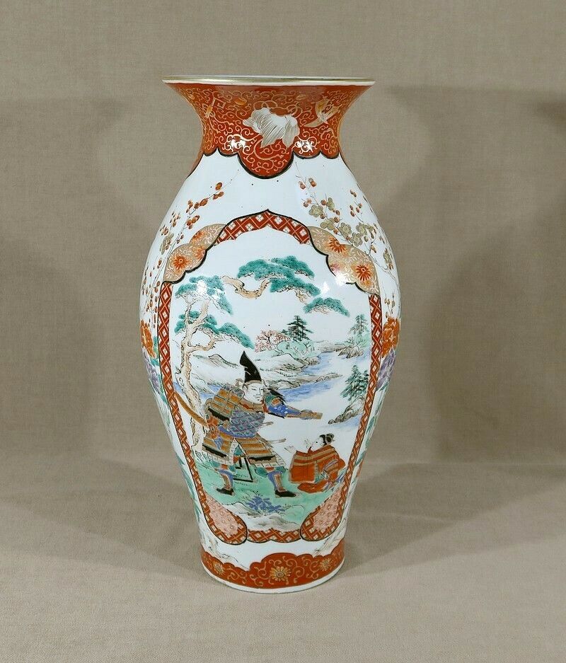 Large Japanese Porcelain Vase, Late 19th Century