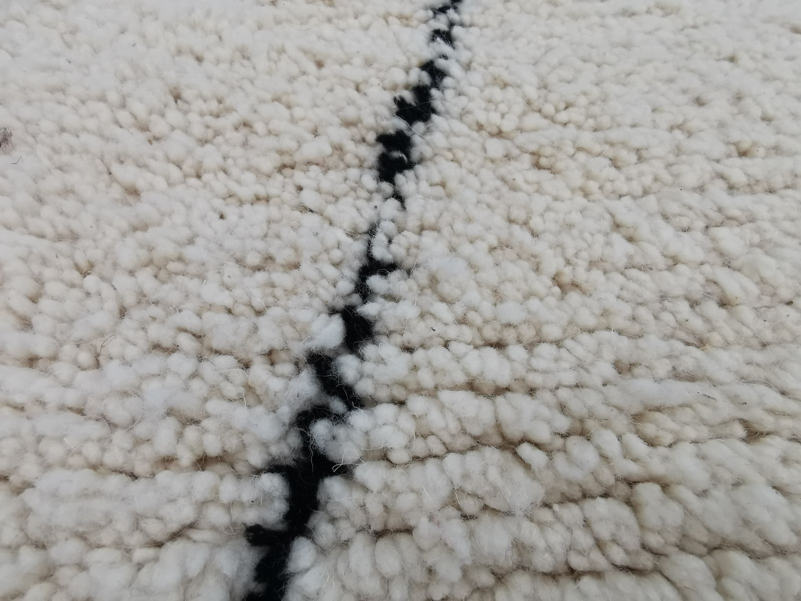 Textiles No Custom Fees. 170x170 Cm Handmade Moroccan Square Berber Rug. Natural Wool. Beni Ouarain Carpet photo