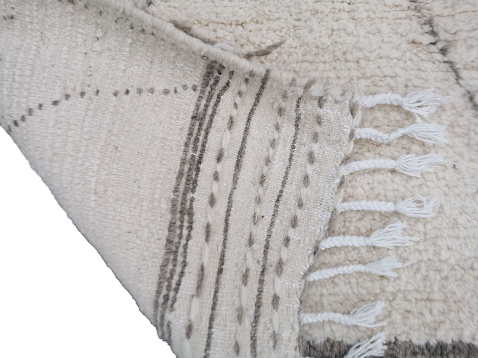 No Custom Fee. Large Cream Handmade Moroccan Beni Ouarain Rug Berber Carpet. Natural Wool 170x180 photo vinterior